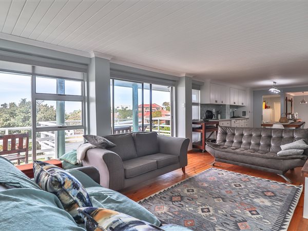 4 Bedroom Property for Sale in Stilbaai Wes Western Cape